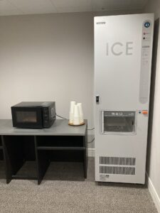 電子レンジと製氷機