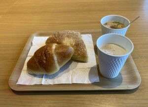 パンとホットドリンク