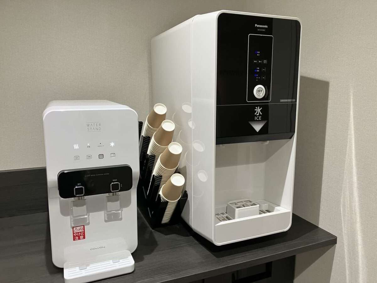 製氷機と給水機