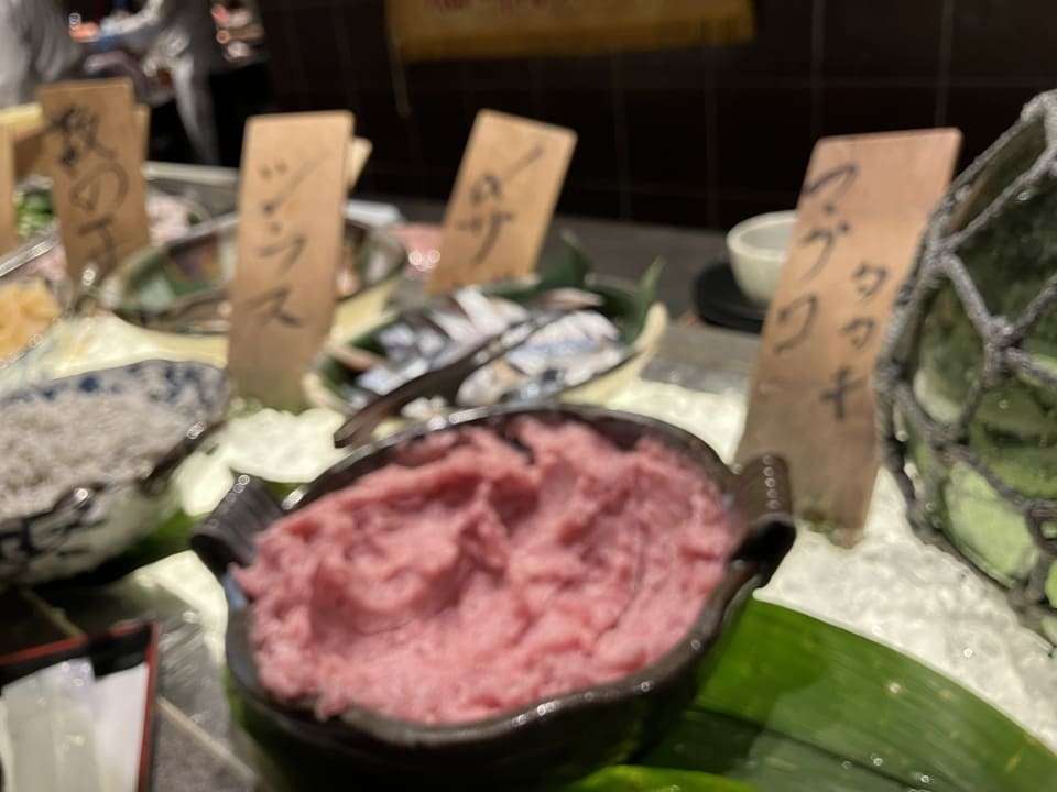 マグロのたたき、シラス