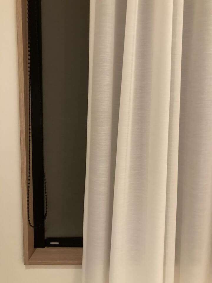 完全遮光の窓