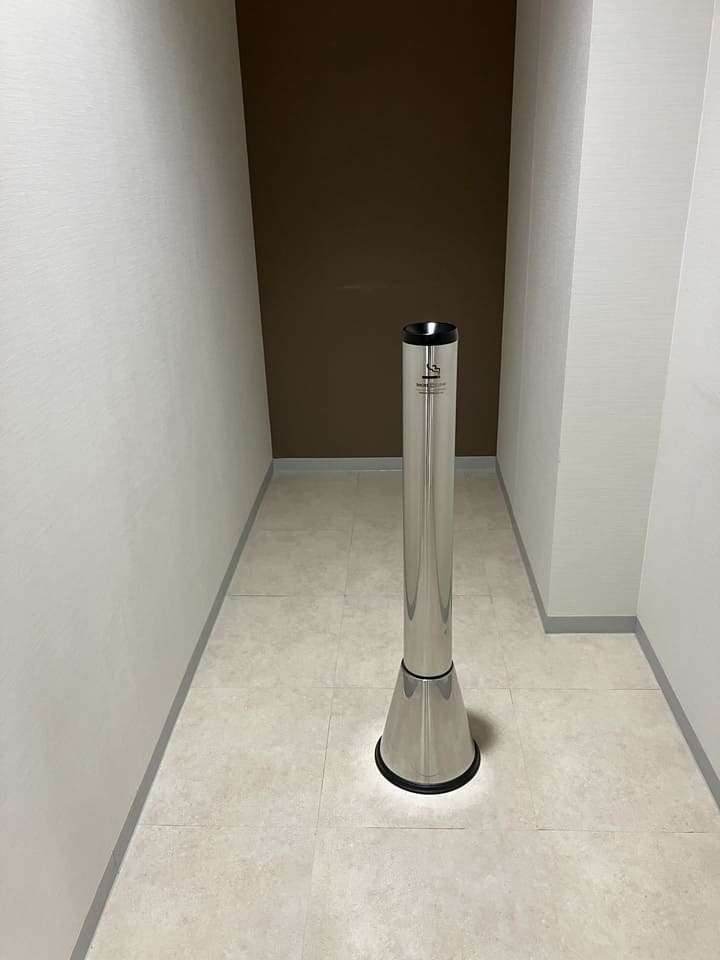 喫煙ブースの内部