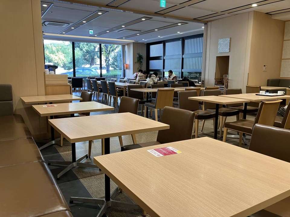 朝食会場