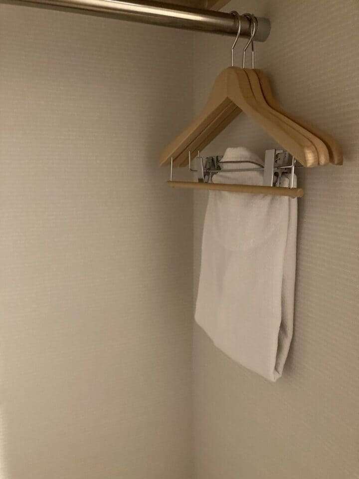 吊るされたナイトウェア