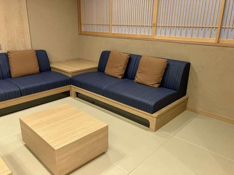 ロビーラウンジ