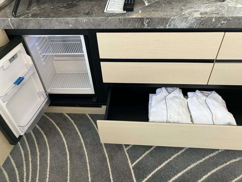 カウンターテーブル