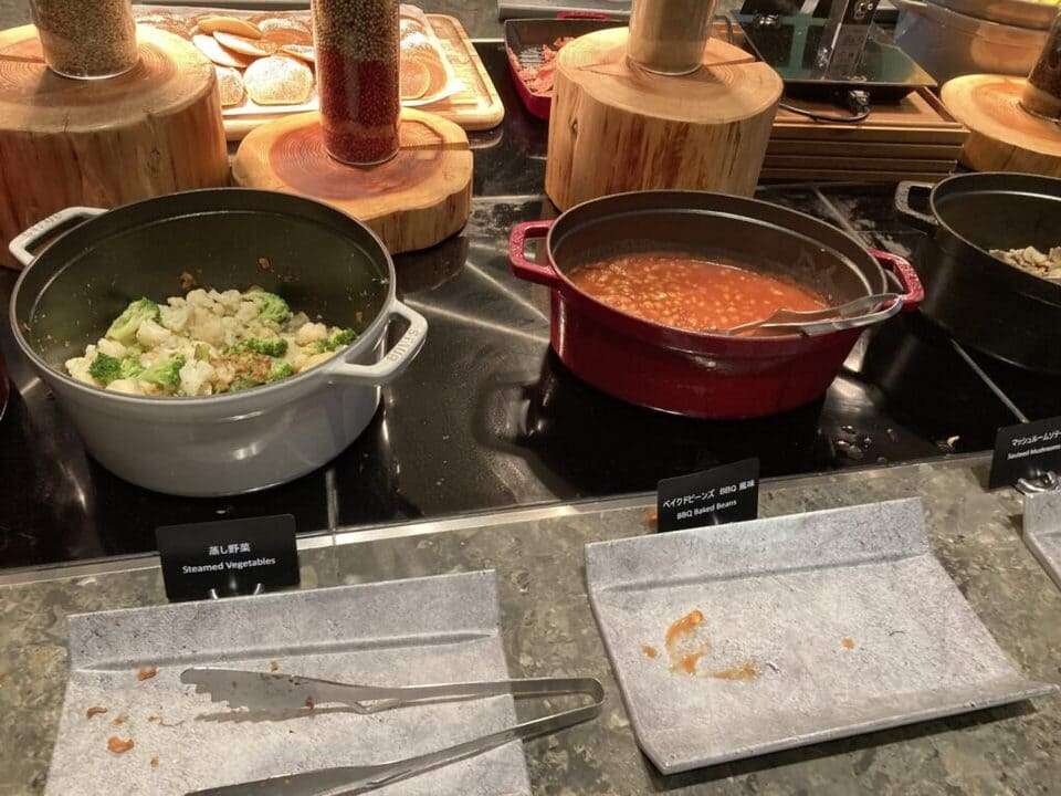 蒸し野菜とベイクドビーンズ