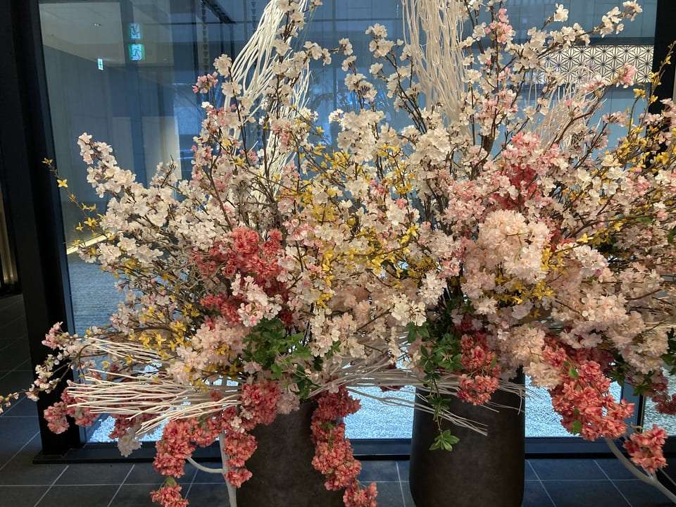 ロビーのフラワーアート