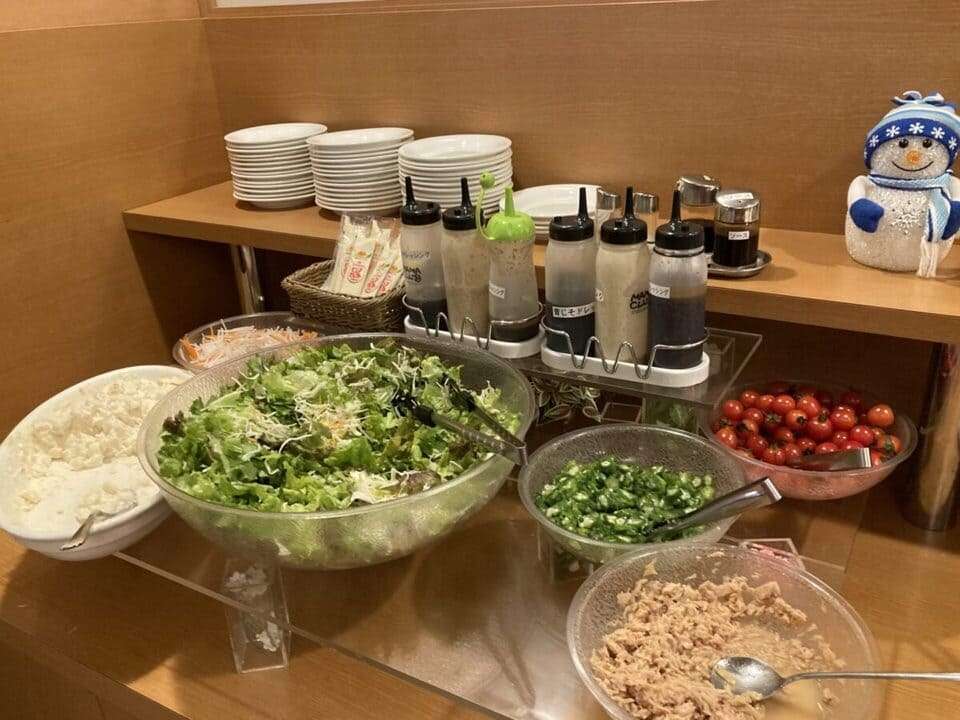 ブッフェ台ノサラダ