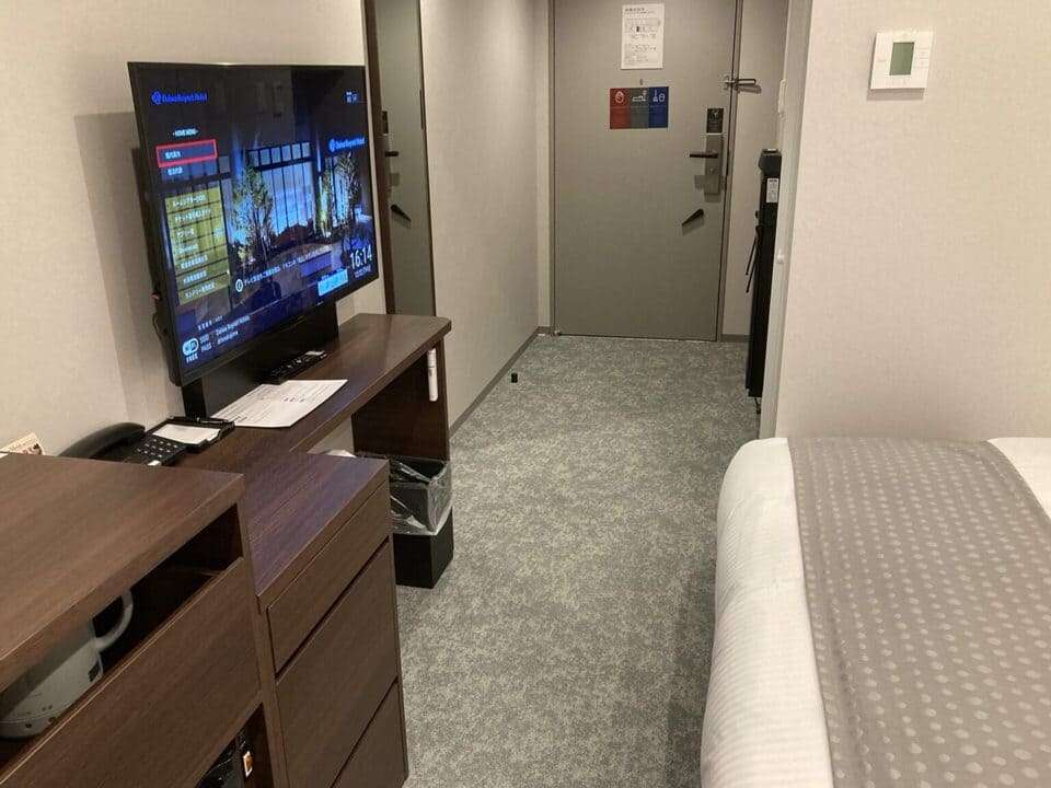 窓側から見た室内