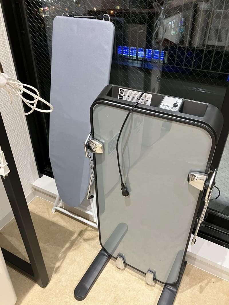 ズボンプレッサー